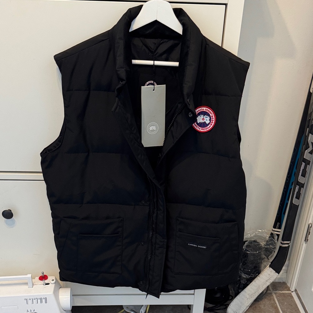 Canada Goose Men's Dark Vest
